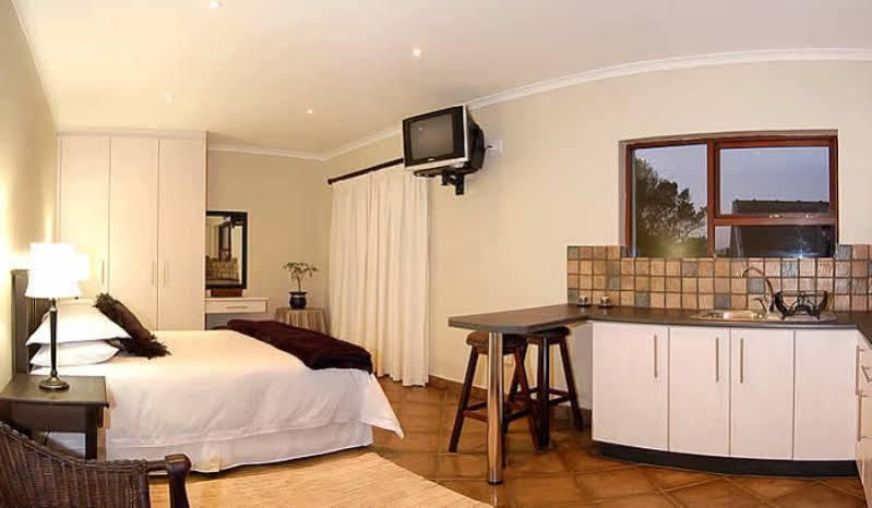 Lalapanzi Guest Lodge Port Elizabeth Eksteriør billede